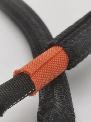 PET negro trenzado Auto envolvente con manga de alta flexibilidad